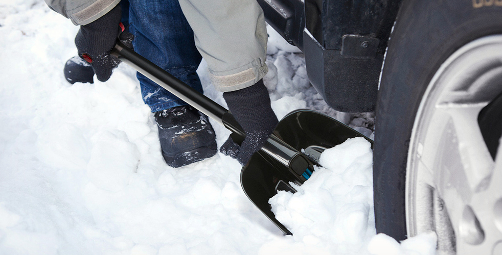 zeus-snow-shovel-brush-5