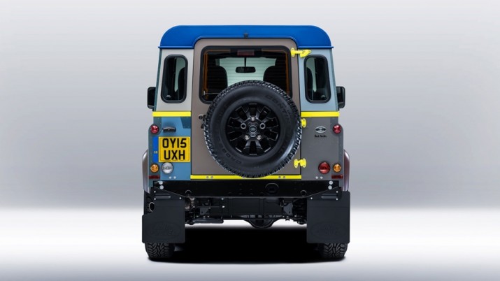 Bons Rapazes Land Rover Defender Paul Smith 3