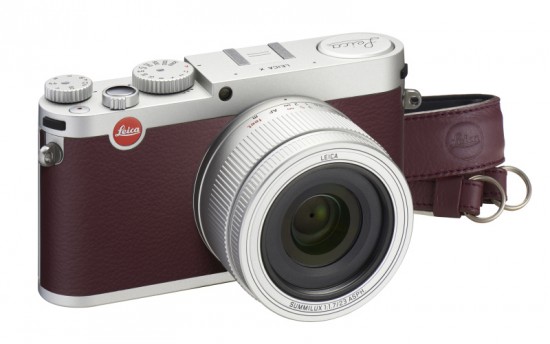 Leica-X-Maroon-limited-edition-camera-550x344