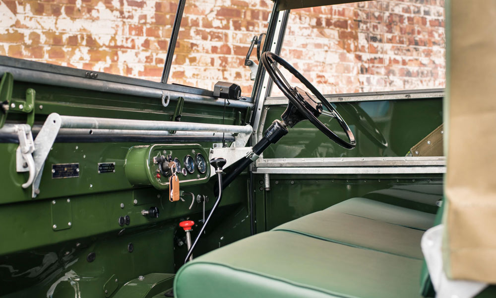 Land-Rover-Classic-Series-SUV-2