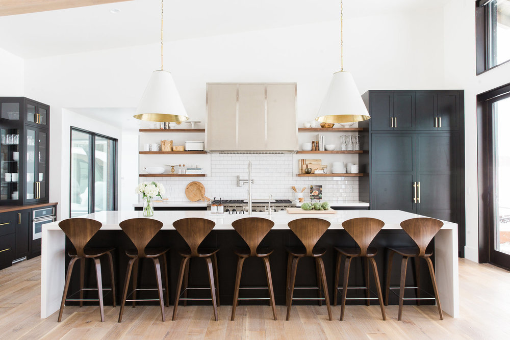 Black,+white+and+wood+kitchen+with+brass+hardware+--+Studio+McGee+1.39.34+PM
