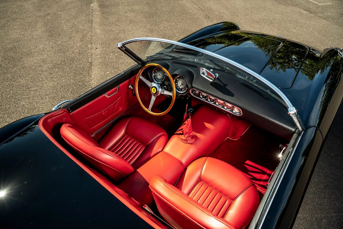 Detalhe interior do Ferrari 250 GT California Spyder